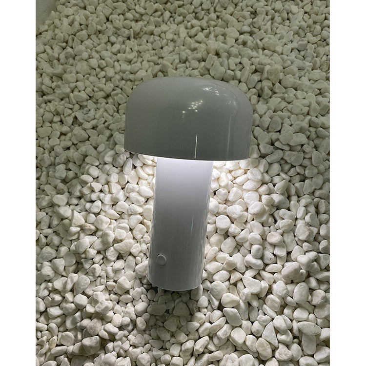 Bellhop table lamp