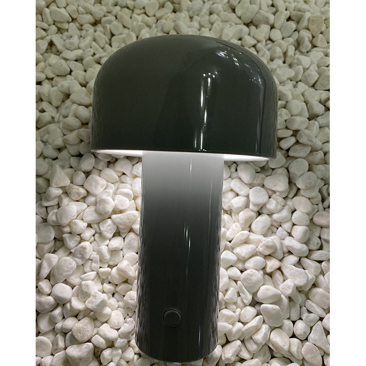 Bellhop table lamp