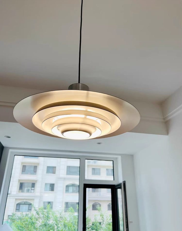 P376 Pendant Light