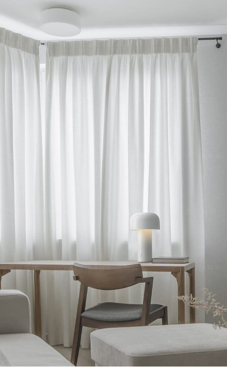 Bellhop table lamp