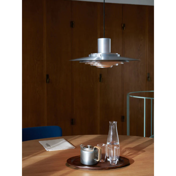 P376 Pendant Light
