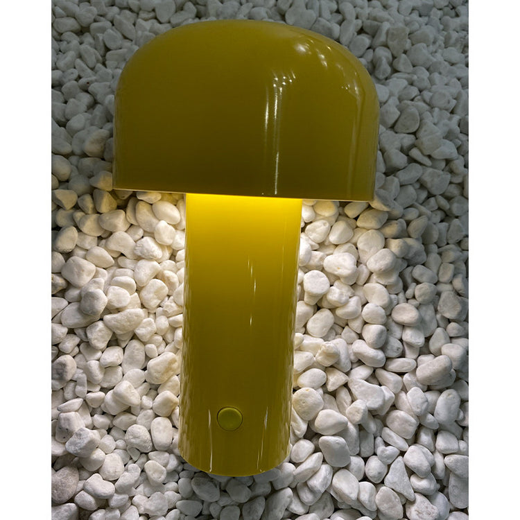 Bellhop table lamp